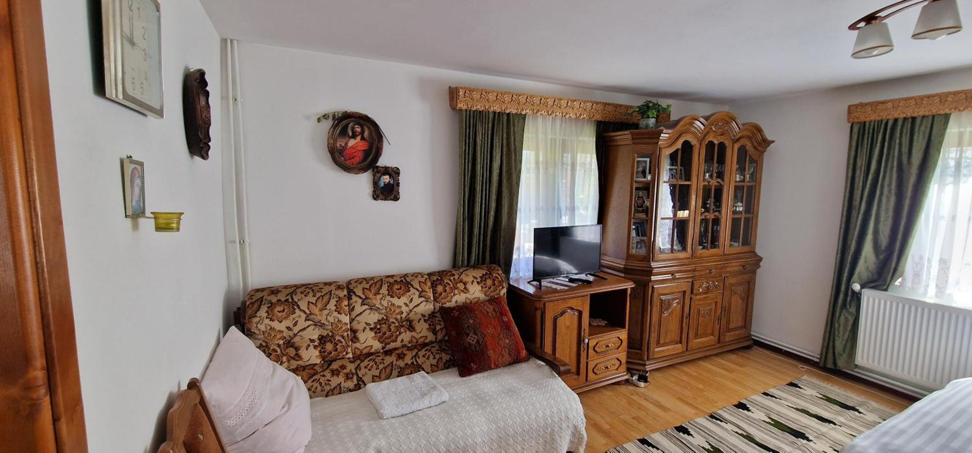 Hotel Casa Agroturistica Tarancuta Din Vatra Moldoviţei Exterior foto